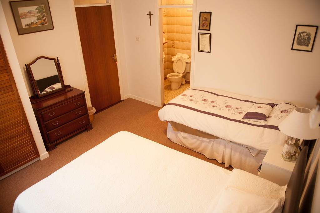 Fort House Bed & Breakfast Килбегган Номер фото