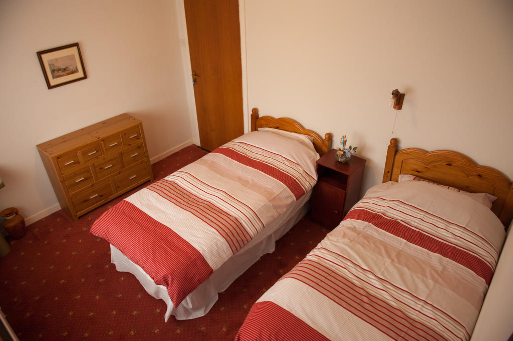 Fort House Bed & Breakfast Килбегган Номер фото